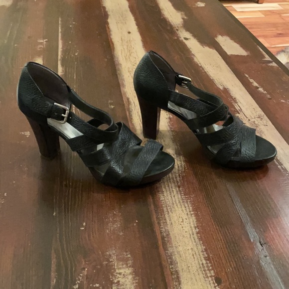 Loft straps high heeled shoes - Picture 3 of 11